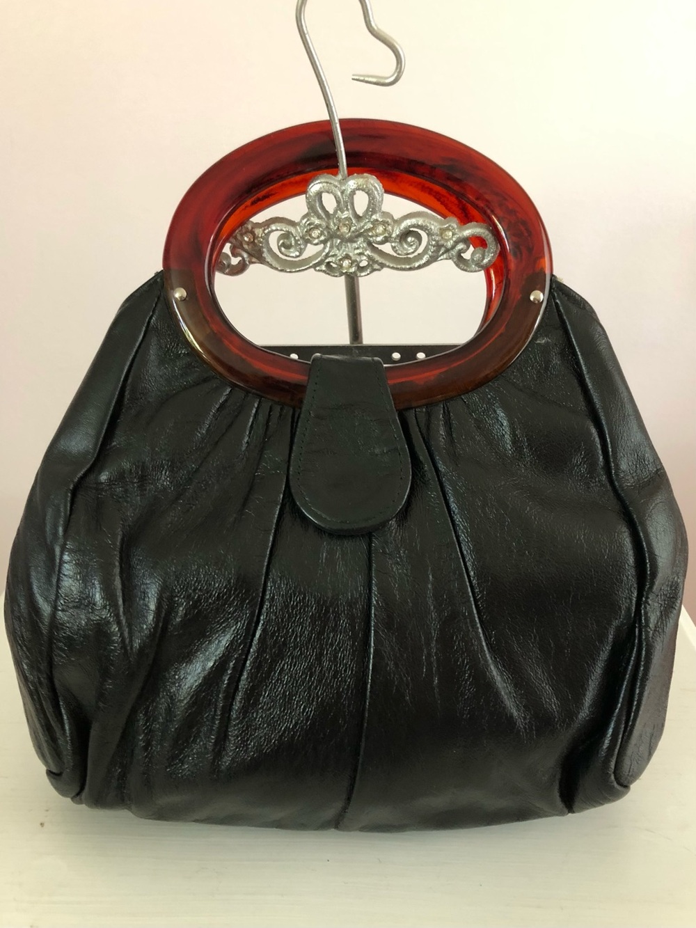 Vintage 1960’s Mod Black Leather Purse With Tortoise Lucite Round Handles